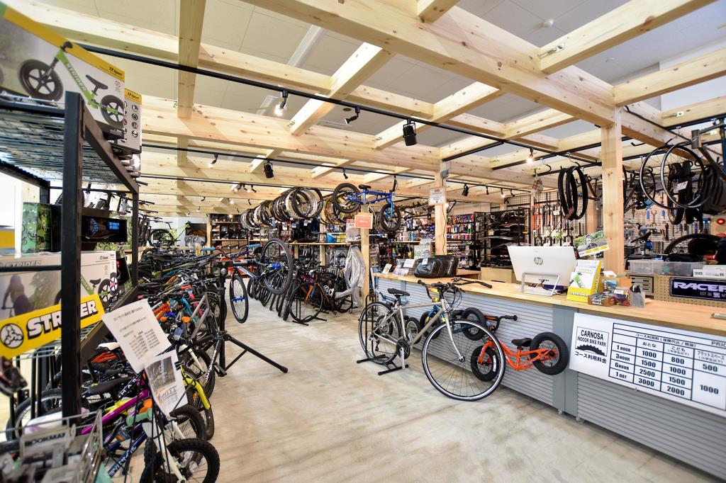 CARNOSA INDOOR BIKE PARK　昭和町 アウトドア2
