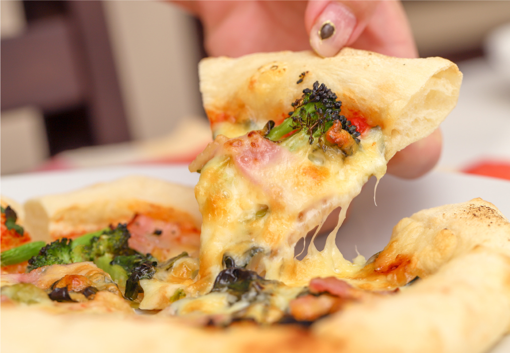 Cucina Italiana Se son rose ブロッコリーとベーコンのピッツァ3