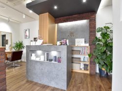HAIR&MAKE AXIS 昭和町 ヘア・まつ毛・まつエク