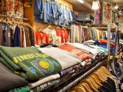 古着屋BEAM 甲府 古着・アクセサリー・靴・時計・雑貨