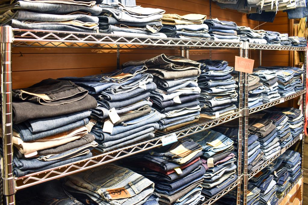 古着屋BEAM 甲府 古着・アクセサリー・靴・時計・雑貨