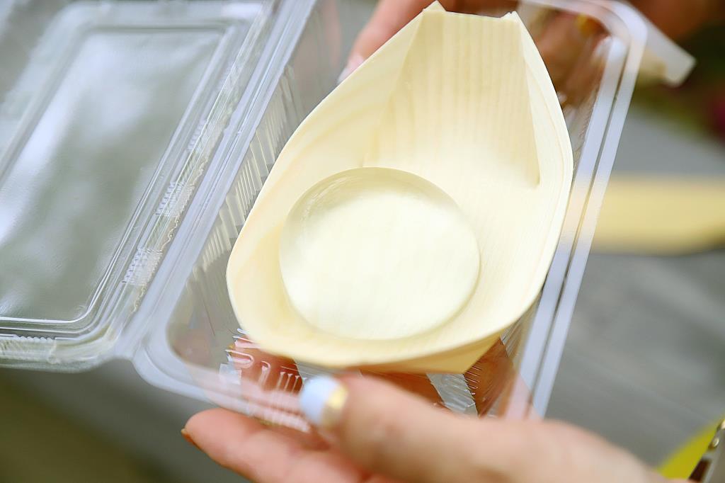 金精軒「水信玄餅」毎日テイクアウトで販売
