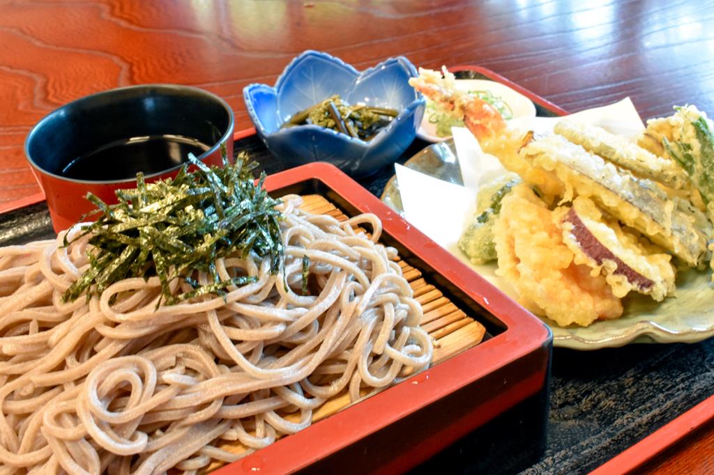 食事処 丸天 さかな屋　和食 忍野1