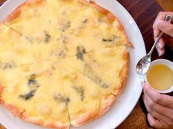 Burger＆Pizza GOOD DINER INN COPAIN 北杜市 バーガー・ピザ