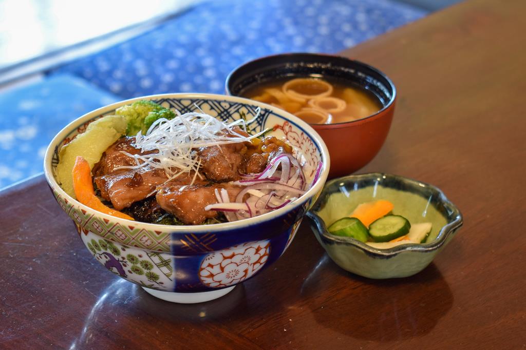 奈良田 本店 甲府市 ほうとう・郷土料理