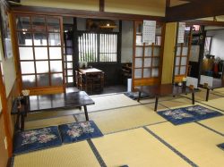手打ちうどん いなか 忍野村 そば・うどん