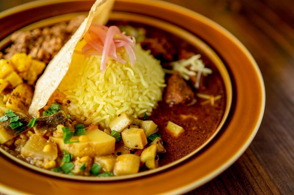 LIV SPICE 甲府 カレー
