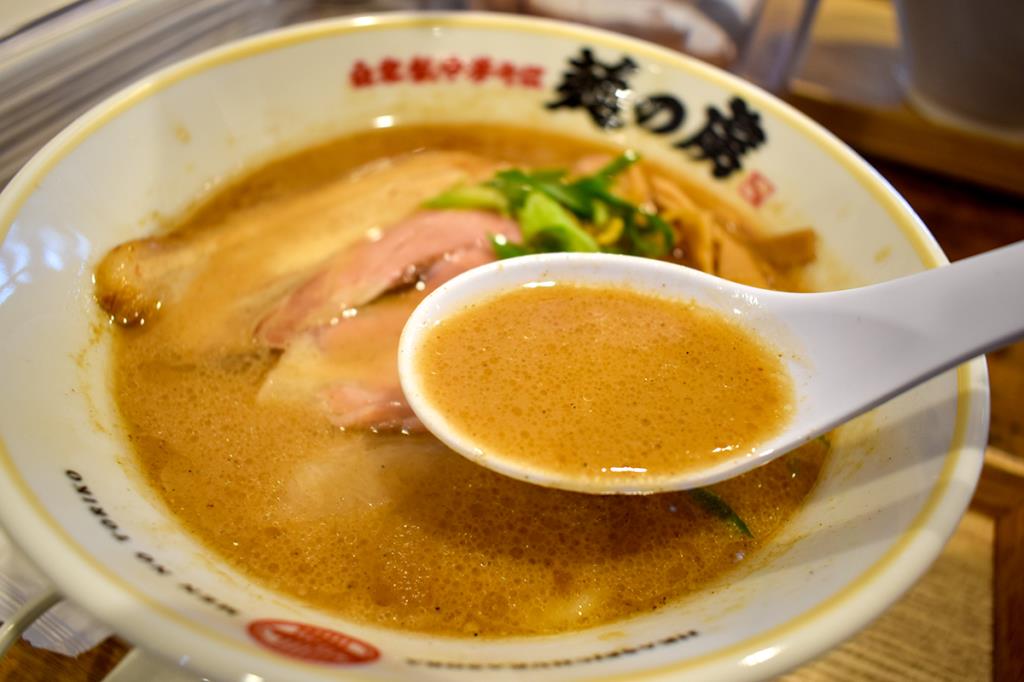自家製中華そば麺の虜 昭和町に移転オープン！