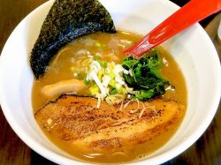 麺や つか田