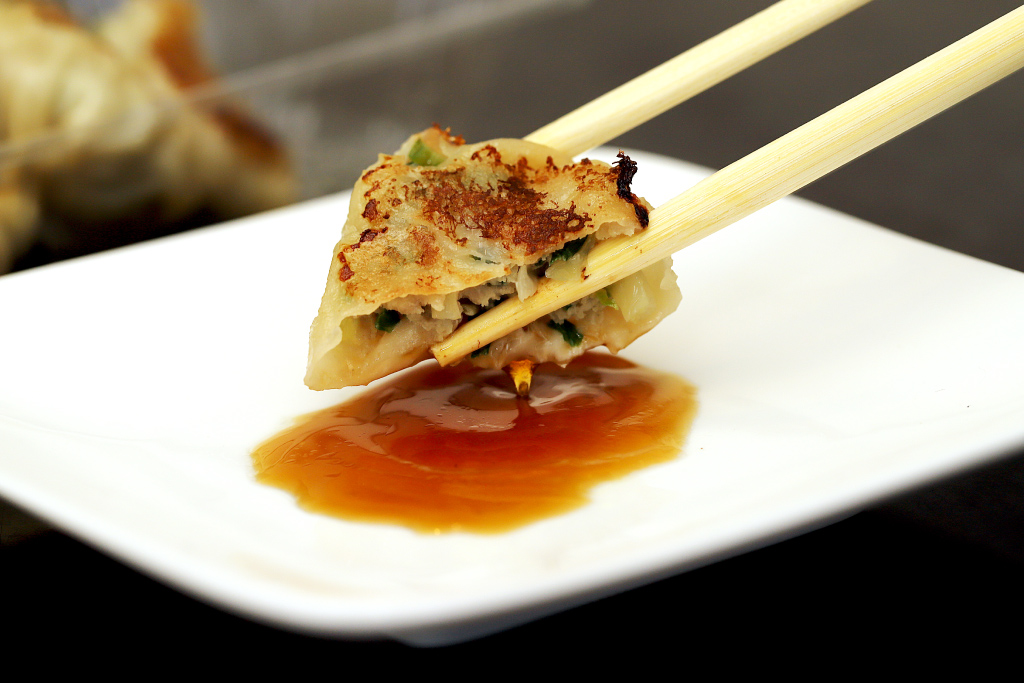 キッチンカフェそらの洋食屋のラビオリ風餃子