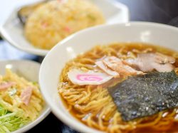 ファミリー食堂 宝来