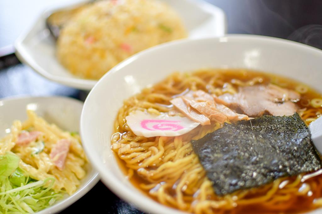 ファミリー食堂 宝来 都留市 和食・中華