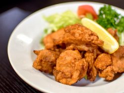 ファミリー食堂 宝来 都留市 和食・中華
