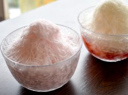 御勅使氷菓子店