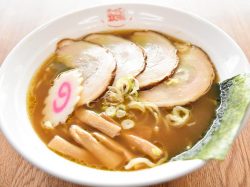 ラーメン専科市川三郷 グンゼタウン店