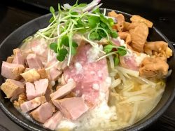 ガッツリらぁ麺ゆら吉【閉店】