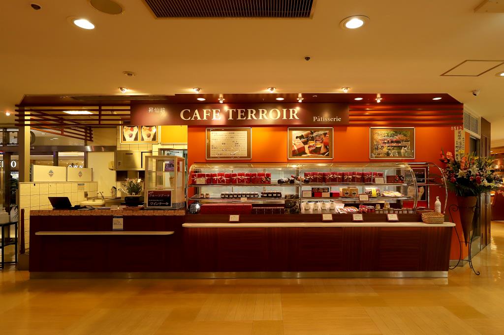 カフェテロワール パティスリー セレオ甲府