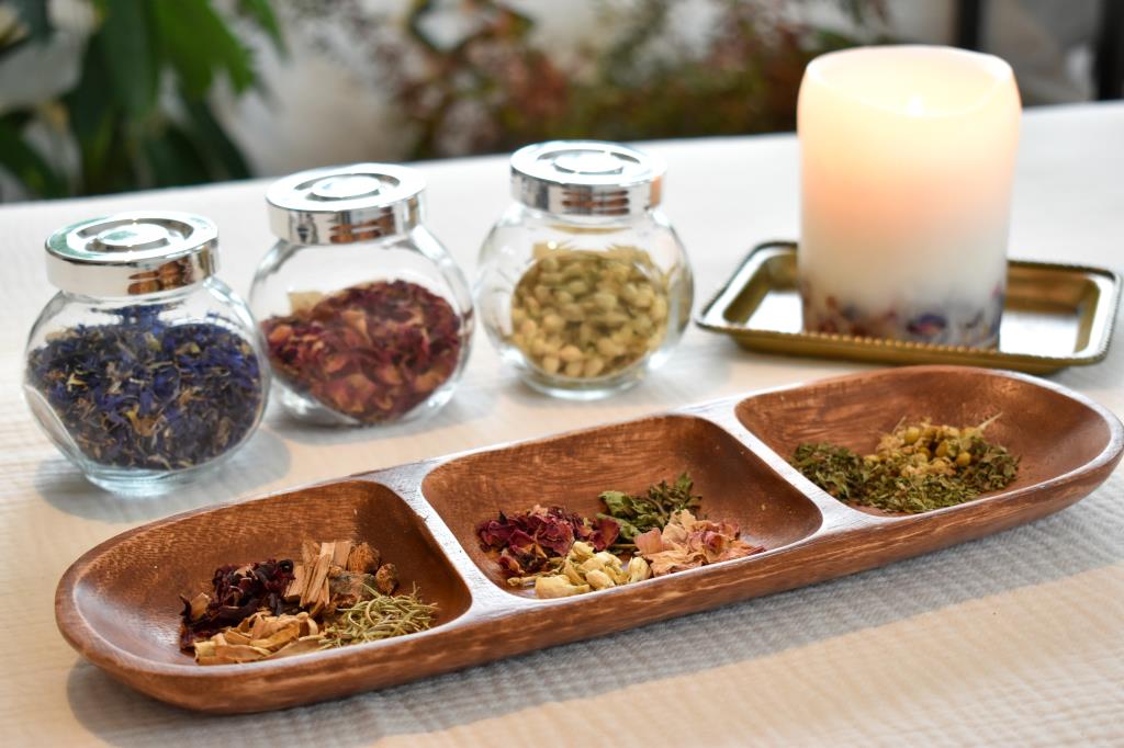 YnimaHerbal 甲府 ボディケア