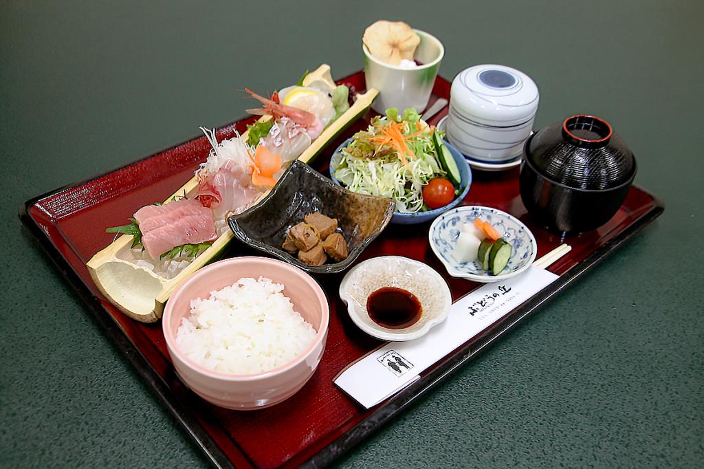 ぶどうの丘 和食処 丘庵 甲州市 和食
