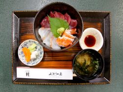 ぶどうの丘 和食処 丘庵 甲州市 和食