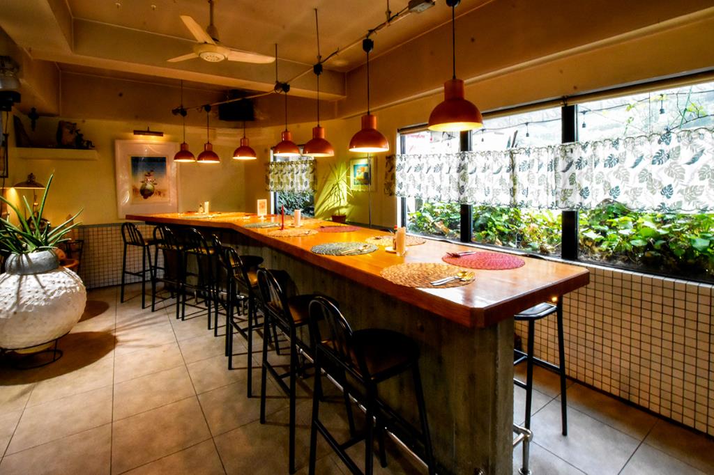 Trattoria PIPS 都留市 イタリアン
