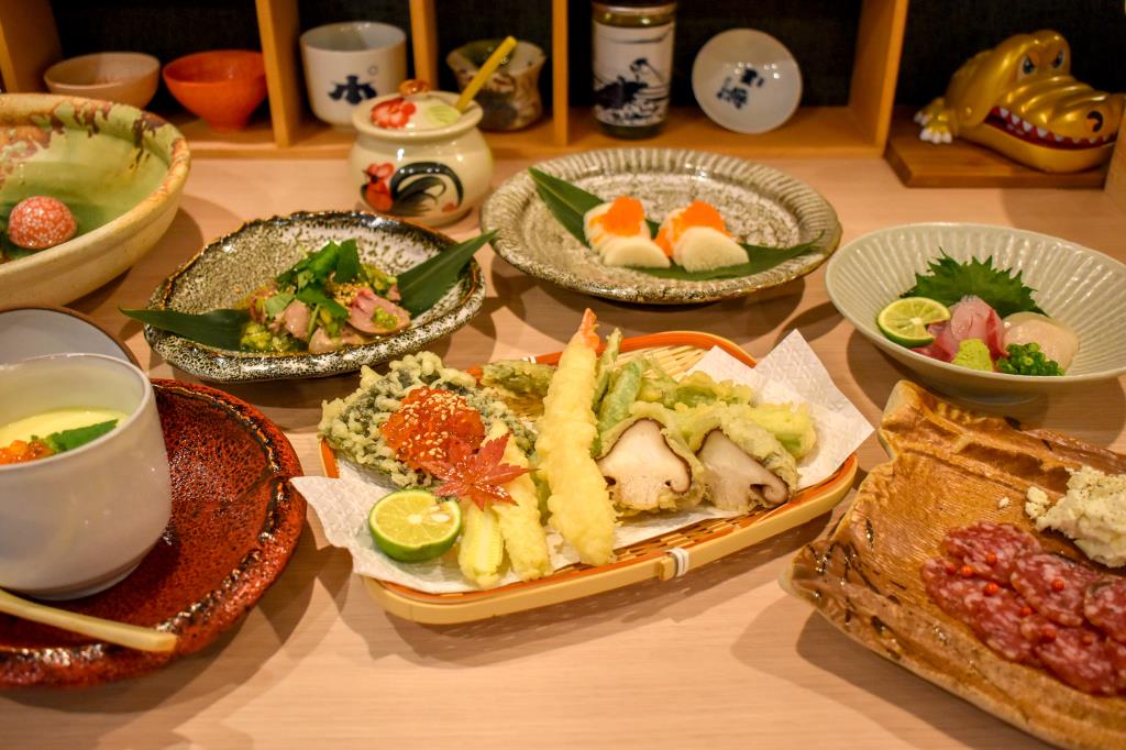 串天とシャンパン ひこ処の 甲府 居酒屋