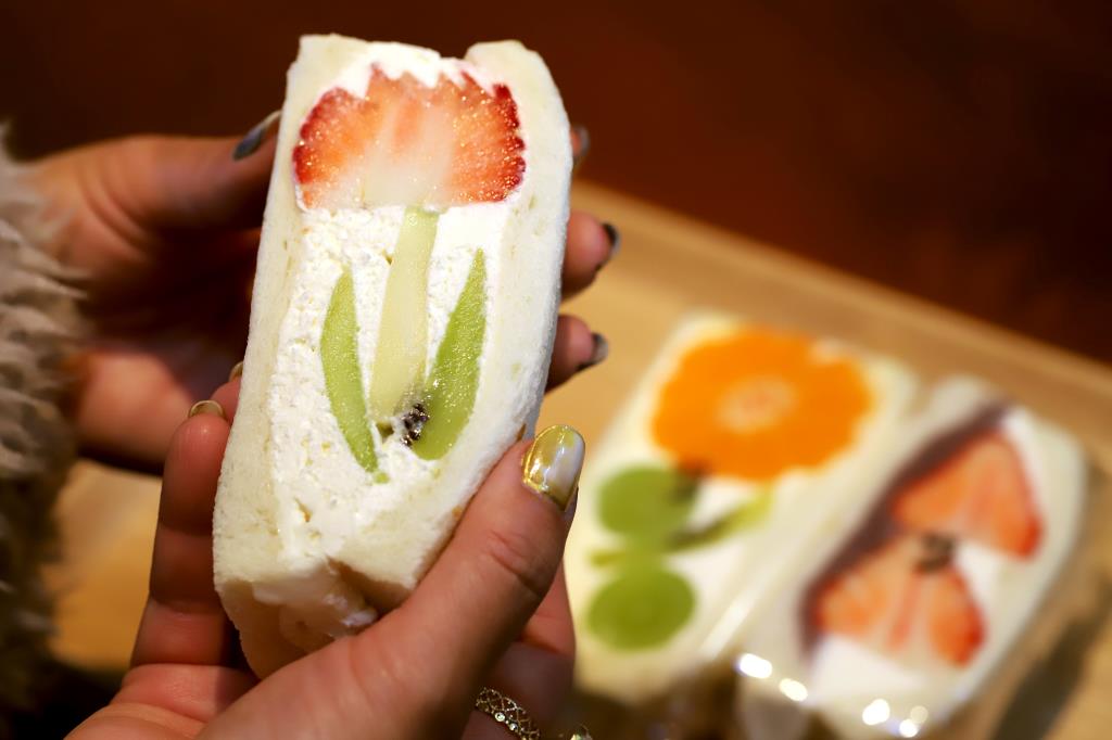 フルーツサンド専門店 河口湖「fruit sand RYO」