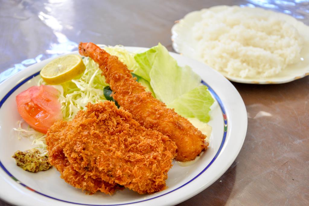 マインドルフ 大月 洋食4