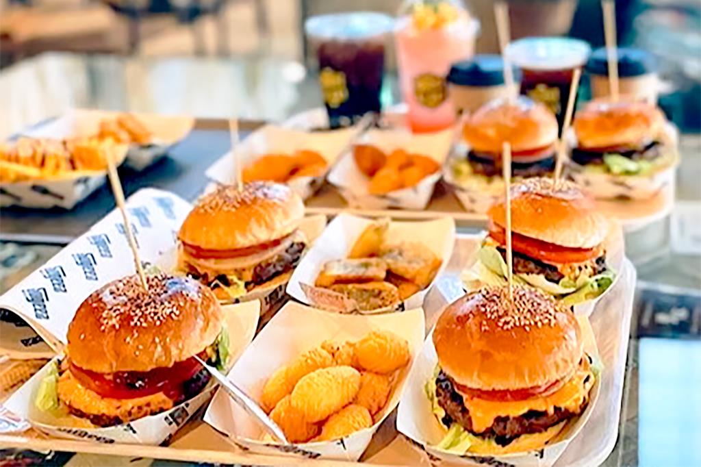 SUGEEZ lil'frites（山中湖店）ハンバーガー5