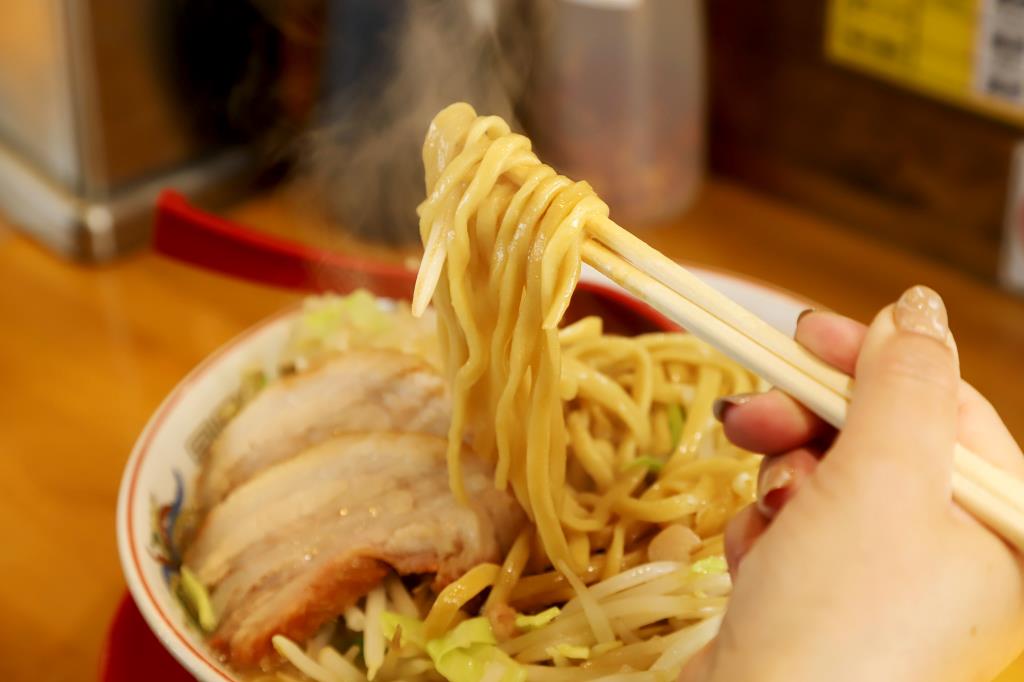 ラーメン豚彦 本店 昭和町 ラーメン