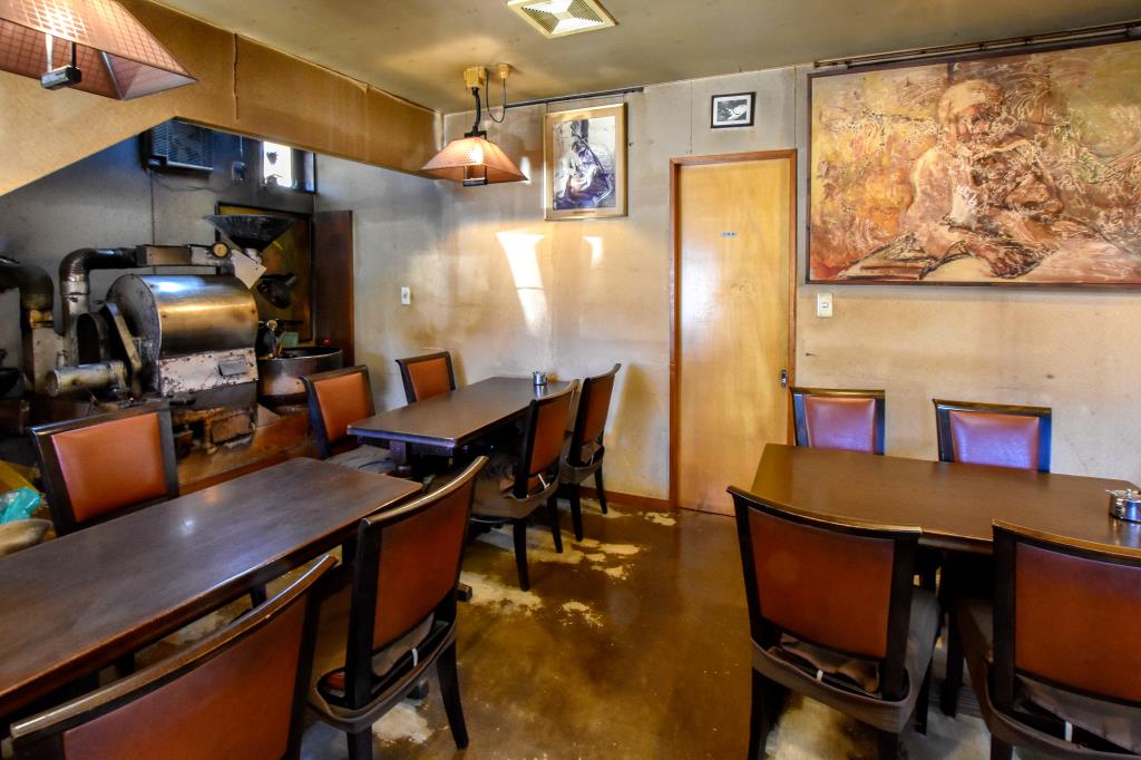 バンカム、ツル 都留市 カフェ