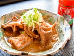 はやぶさ温泉 食事処