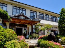 はやぶさ温泉 食事処 山梨市 和食