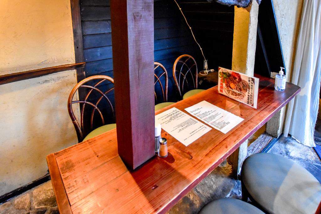 BAR Pes 甲府 バー・イタリアン