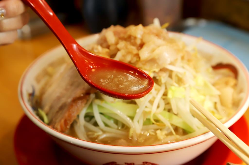 「ラーメン豚彦本店」昭和町にオープン