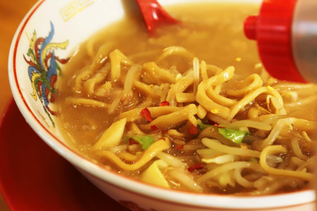 「ラーメン豚彦本店」昭和町にオープン