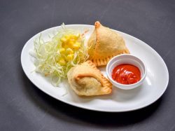 スパイスキッチン ビンドゥ 甲斐市 カレー