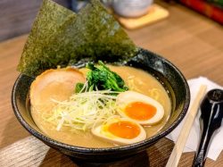 GRU CAFFE 大月市 カフェ
