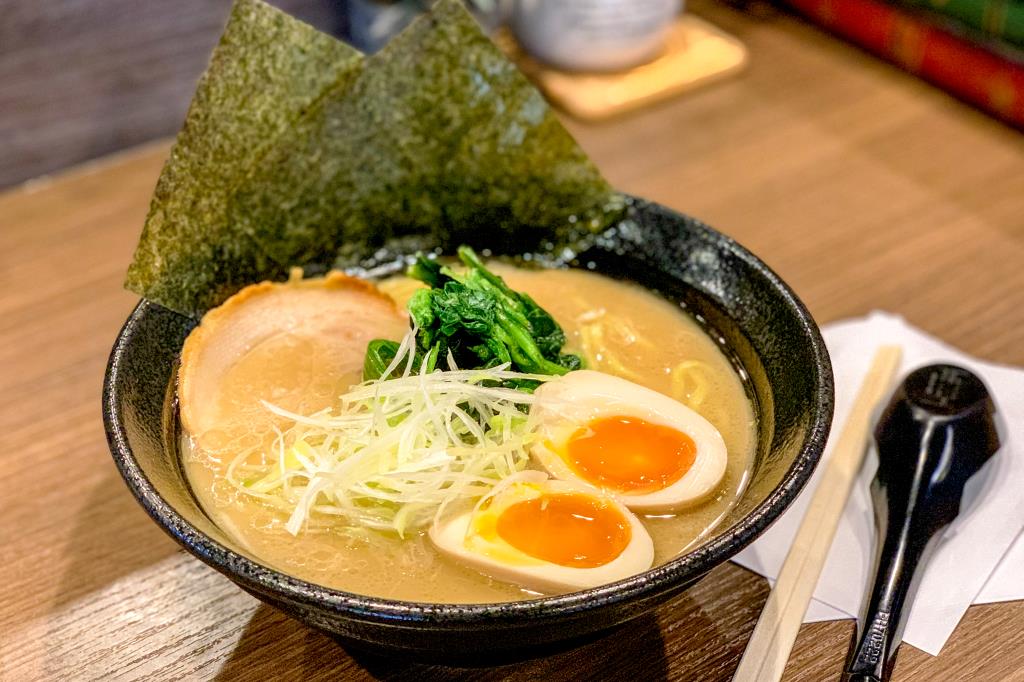 GRU CAFFE 大月市 カフェ