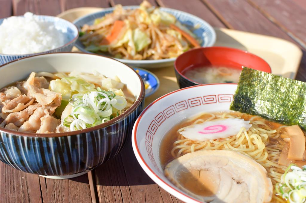 初狩PA（パーキングエリア） 下り スナックコーナー 大月市 和食・ラーメン・そば・うどん