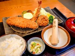 かつ華 甲府店