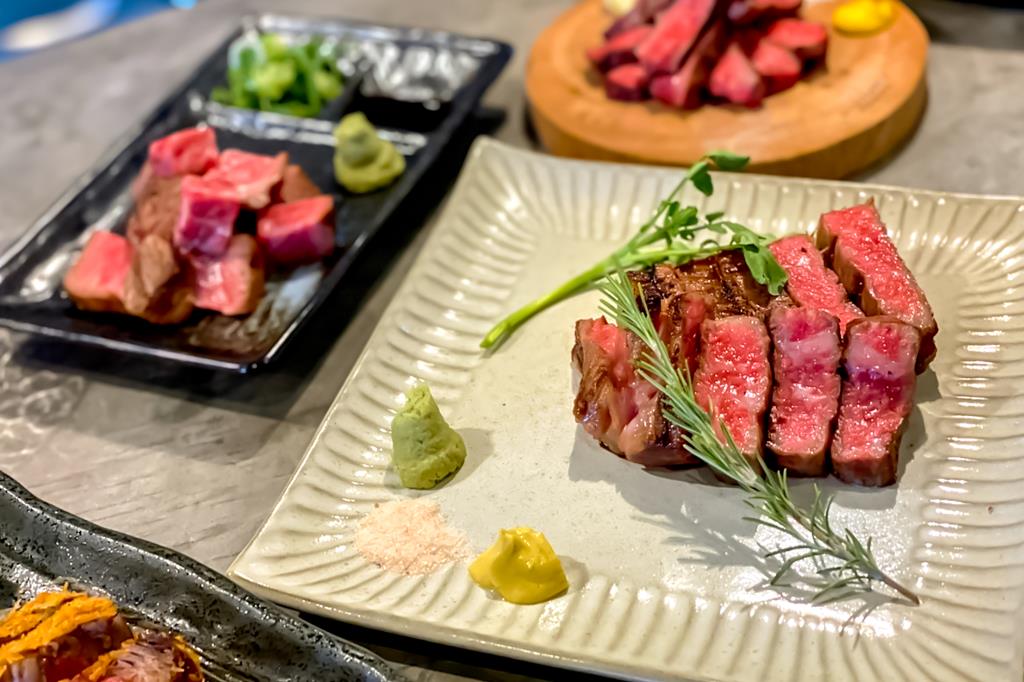 和牛バル 603 甲府 居酒屋・焼肉・バー