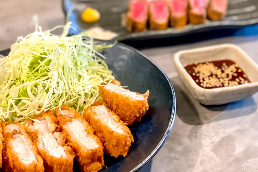 和牛バル 603 甲府 居酒屋・焼肉・バー