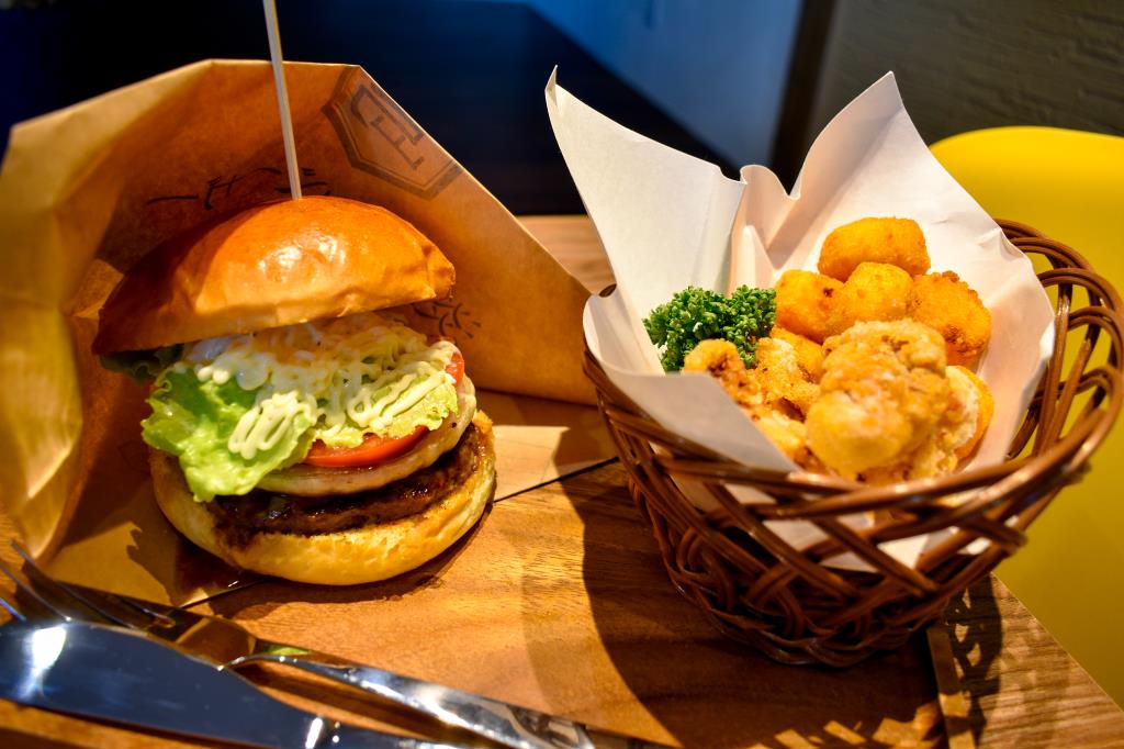 淡路島バーガー甲斐敷島店OPEN！