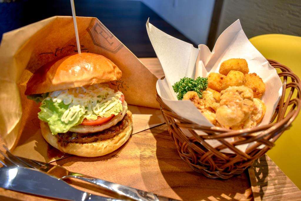 淡路島バーガー 甲斐市 2