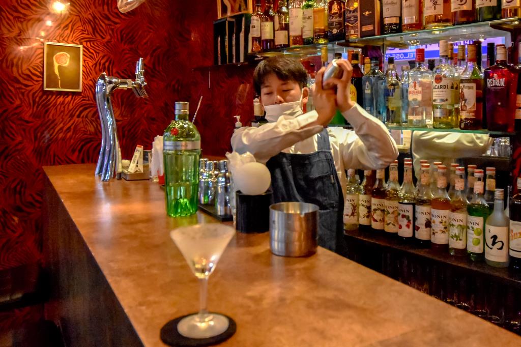 BAR MOON SHINER 甲府 バー4