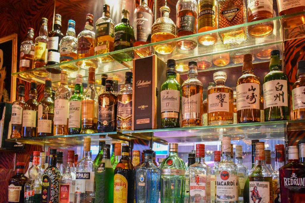 BAR MOON SHINER 甲府 バー3