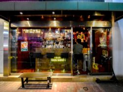 BAR MOON SHINER 甲府 バー1