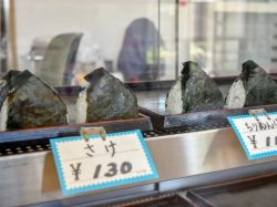 島嘉商店 おにぎり 甲斐市4