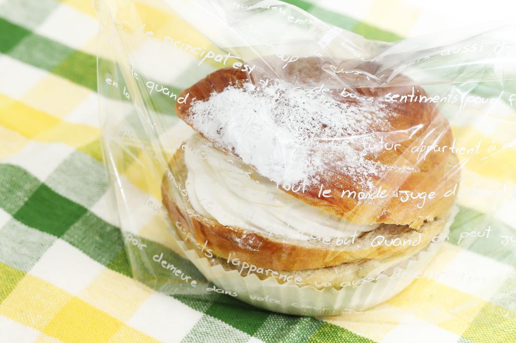 山梨パン工房 モンマーロ マリトッツォ